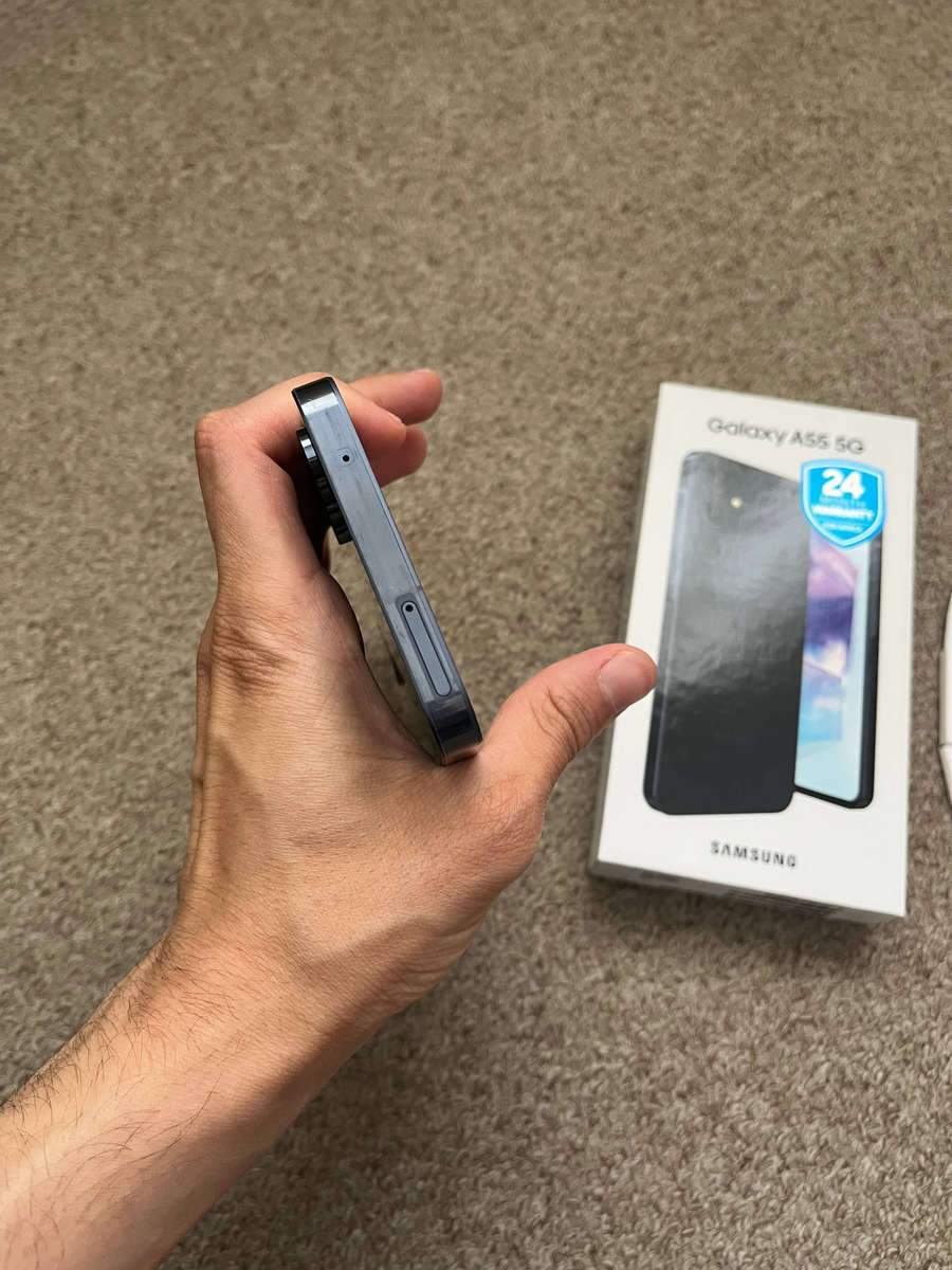 Samsung A55 5G 256gb 8gb ram Dual sim immaculate condition brand new open box