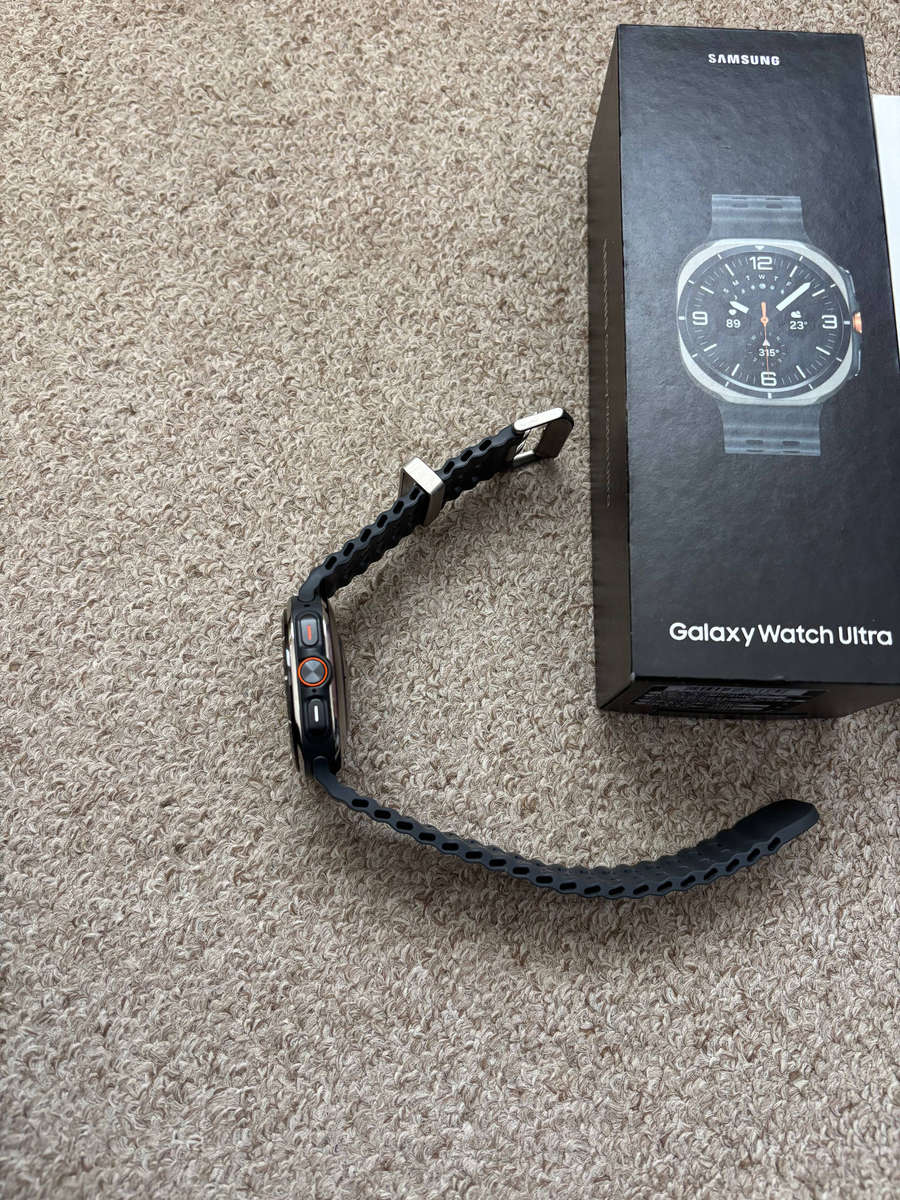 Samsung Galaxy Watch Ultra LTE 47mm - Titanium silver with box and charger