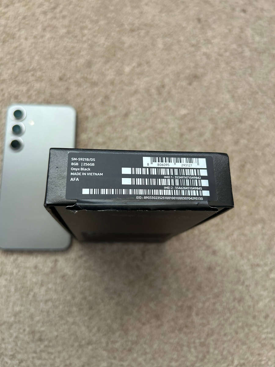 Samsung S24 256gb Dual sim 8gb ram with box and cover