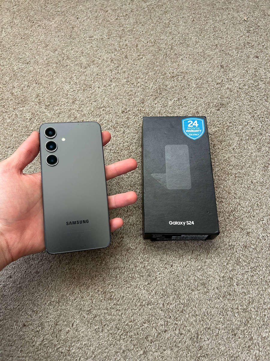 Samsung S24 256gb Dual sim 8gb ram with box and cover