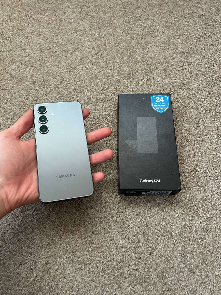 Samsung S24 256gb Dual sim 8gb ram with box and cover