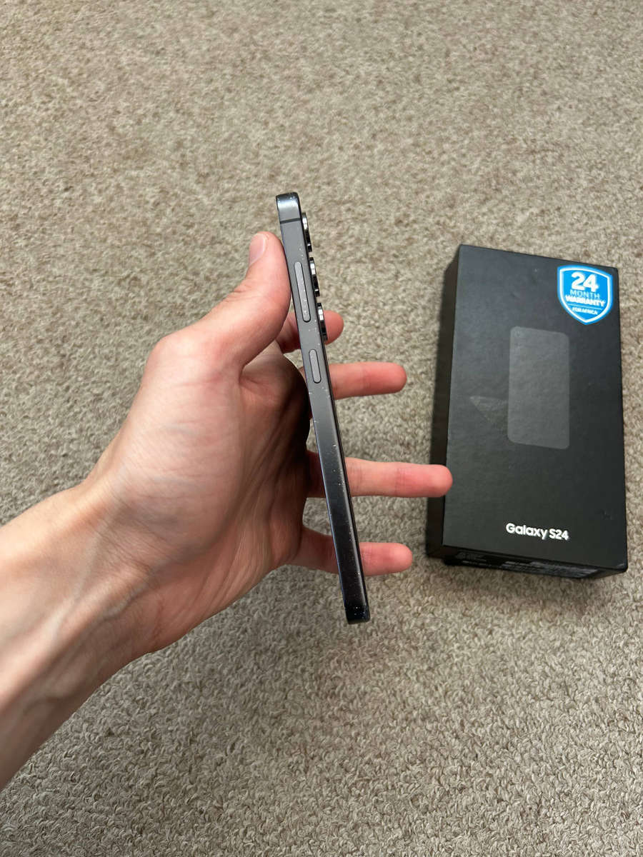 Samsung S24 256gb Dual sim 8gb ram with box and cover