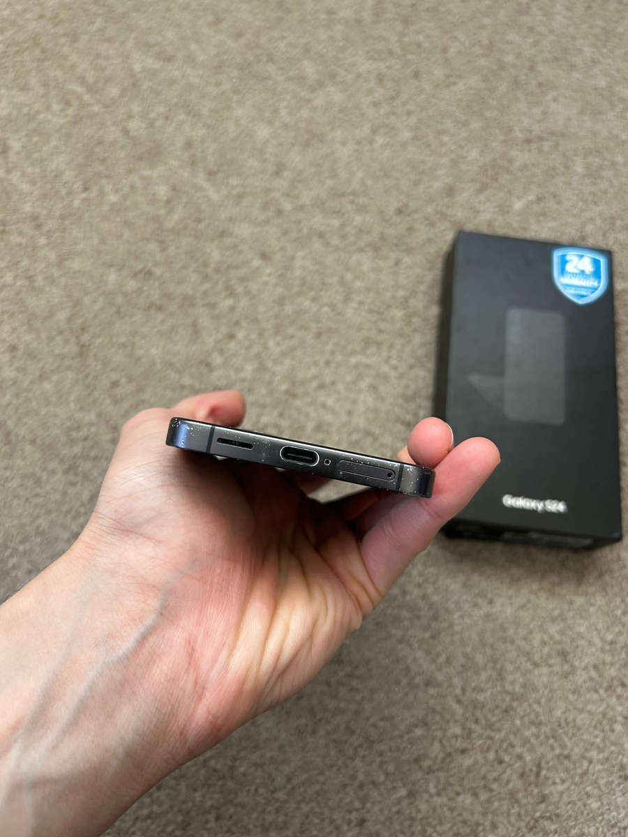 Samsung S24 256gb Dual sim 8gb ram with box and cover