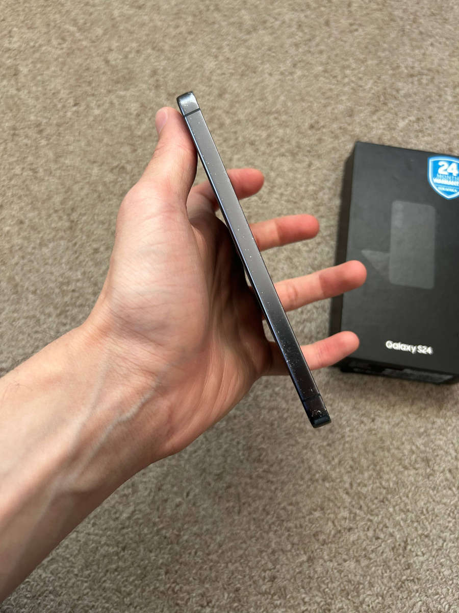 Samsung S24 256gb Dual sim 8gb ram with box and cover