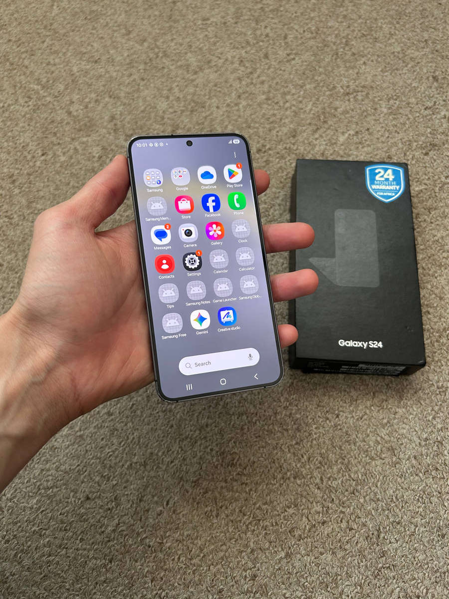 Samsung S24 256gb Dual sim 8gb ram with box and cover