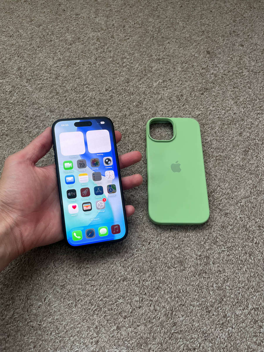iPhone 15 256gb dual sim