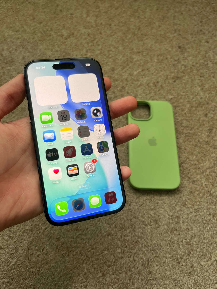 iPhone 15 256gb dual sim