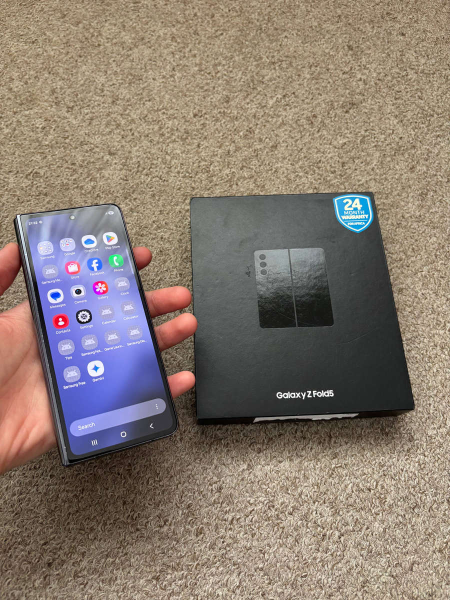 Samsung Galaxy Z Fold 5 Dual sim 256gb with box