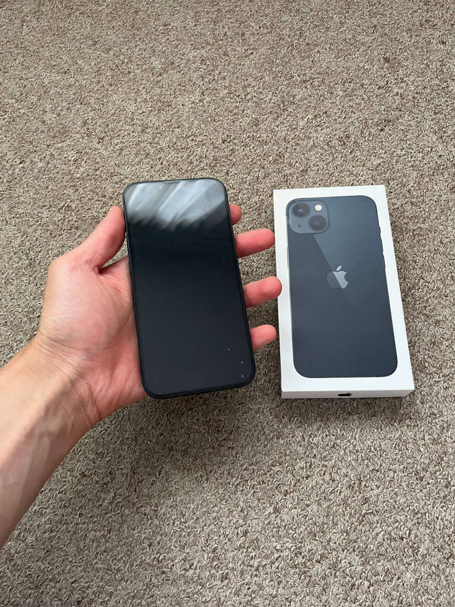 iPhone 13 128gb Dual sim Excellent condition with box and cable 98 battery health