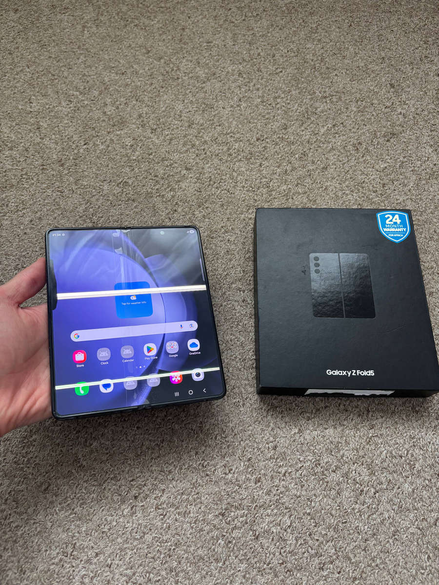 Samsung Galaxy Z Fold 5 Dual sim 256gb with box
