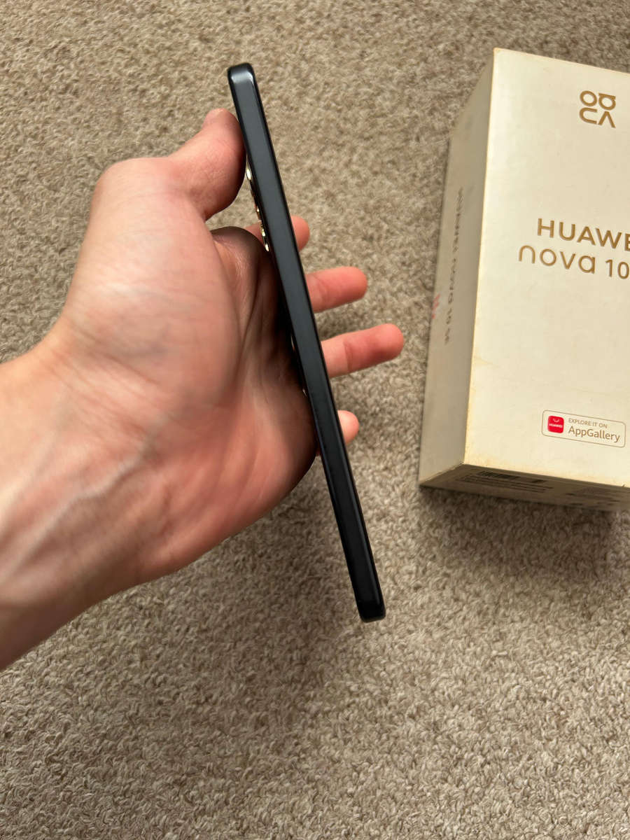 Huawei Nova 10 SE 256gb 8gb ram Excellent condition with box and cover