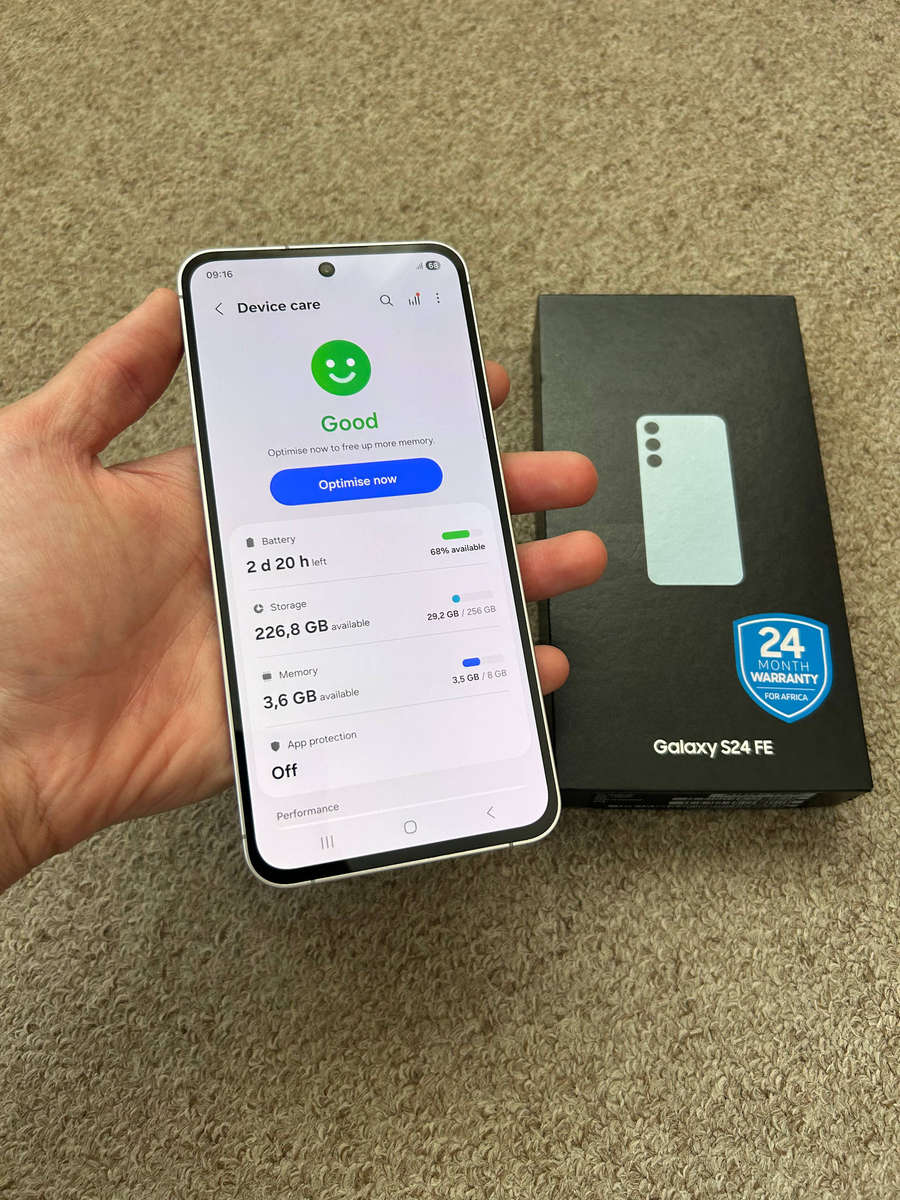 Samsung S24 FE 256gb Dual sim 8gb ram with box Immaculate condition