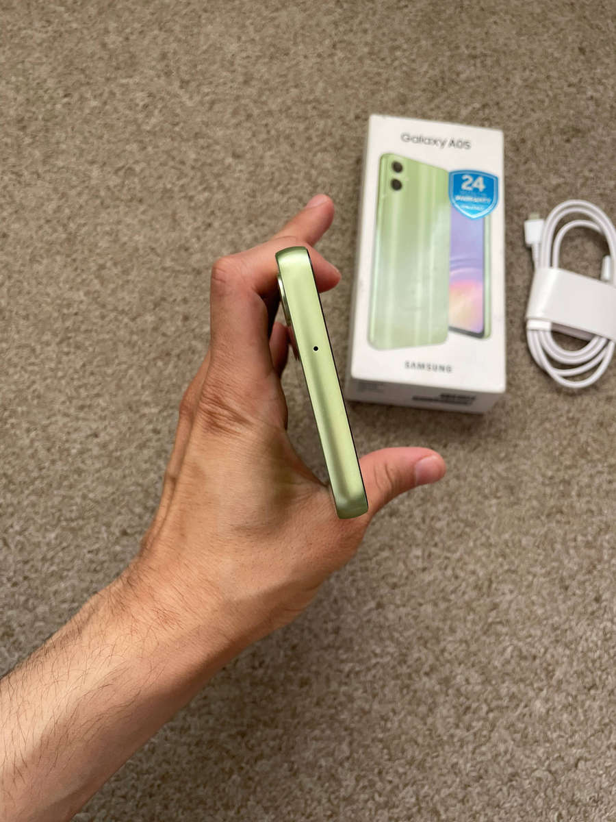 Samsung Galaxy A05 64GB LTE Dual Sim with box and cable excellent condition- Light Green