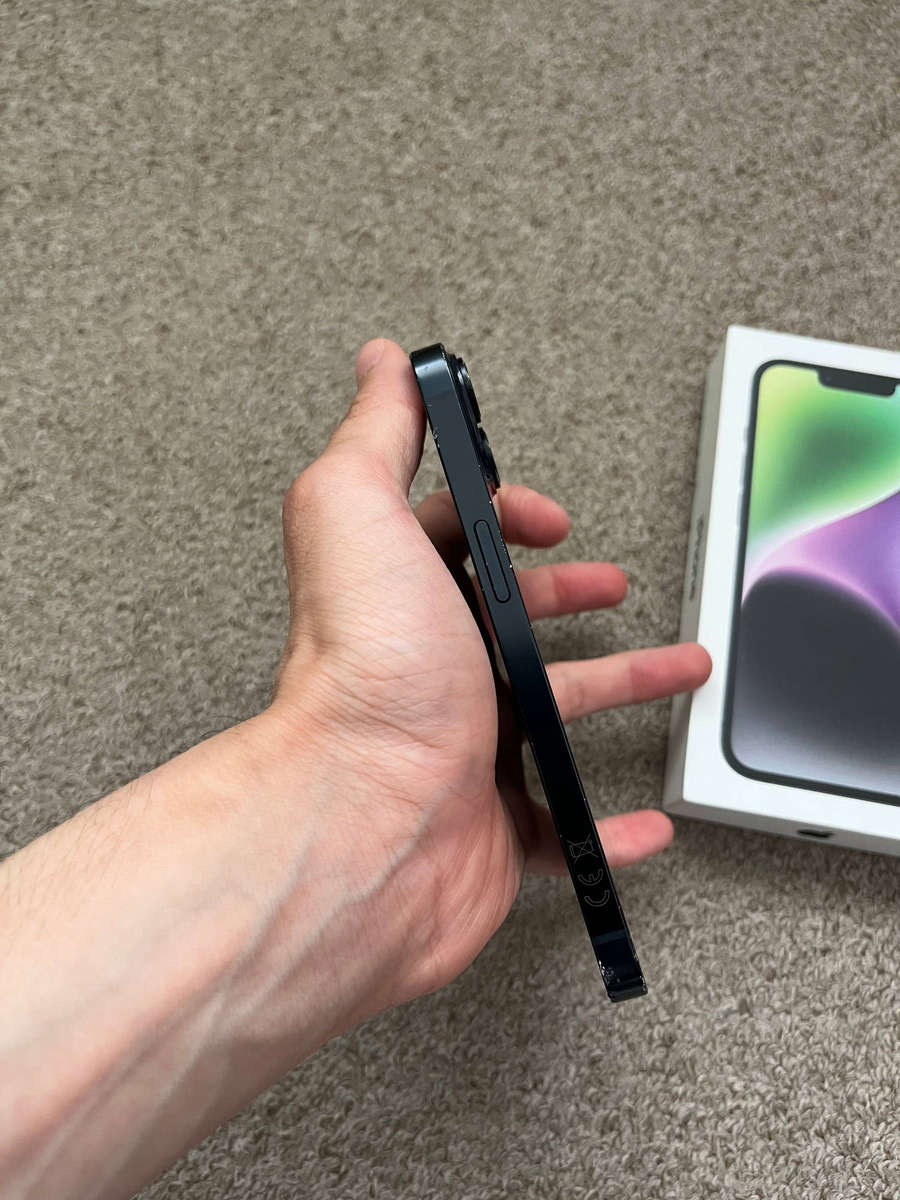 iPhone 14 128gb 6gb ram dual sim with box