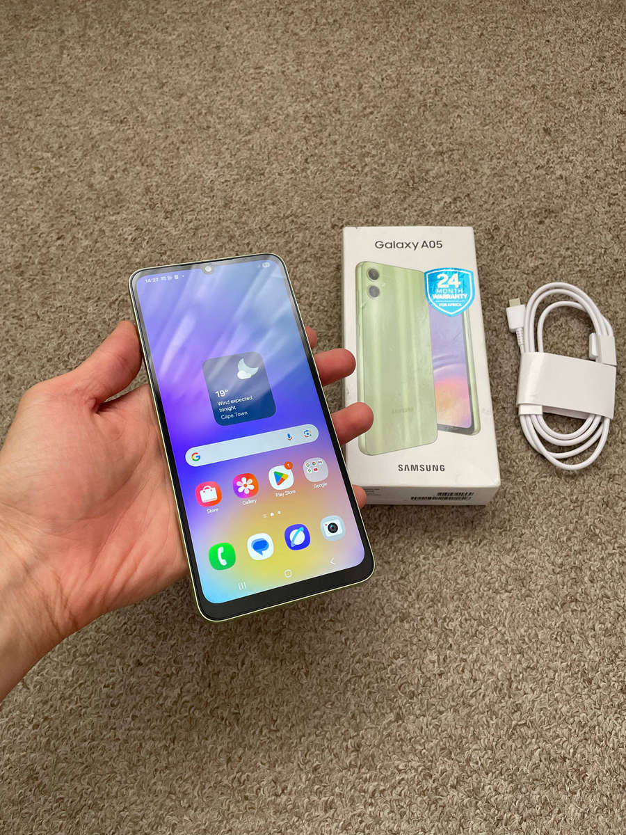 Samsung Galaxy A05 64GB LTE Dual Sim with box and cable excellent condition- Light Green