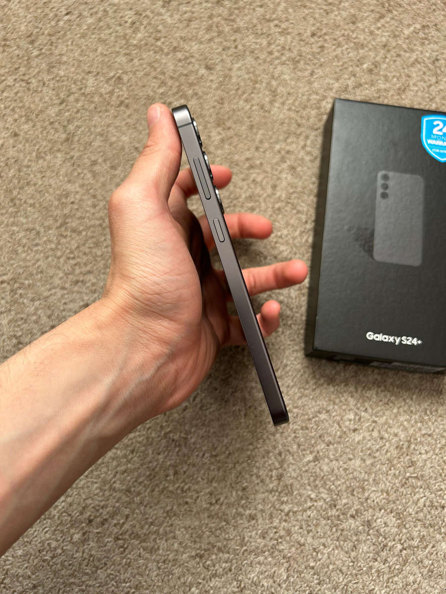 Samsung S24 Plus 256gb Dual sim Immaculate condition like brand new open box