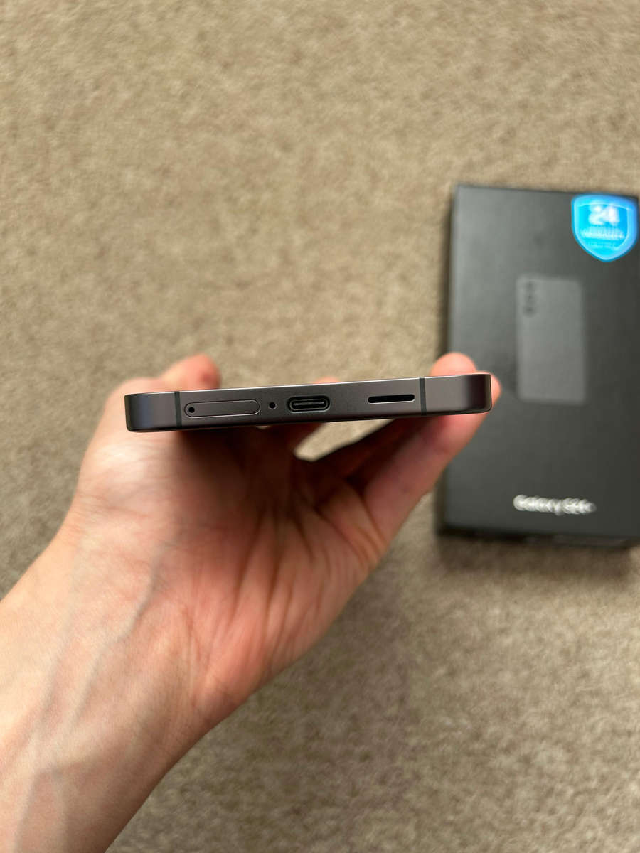 Samsung S24 Plus 256gb Dual sim Immaculate condition like brand new open box