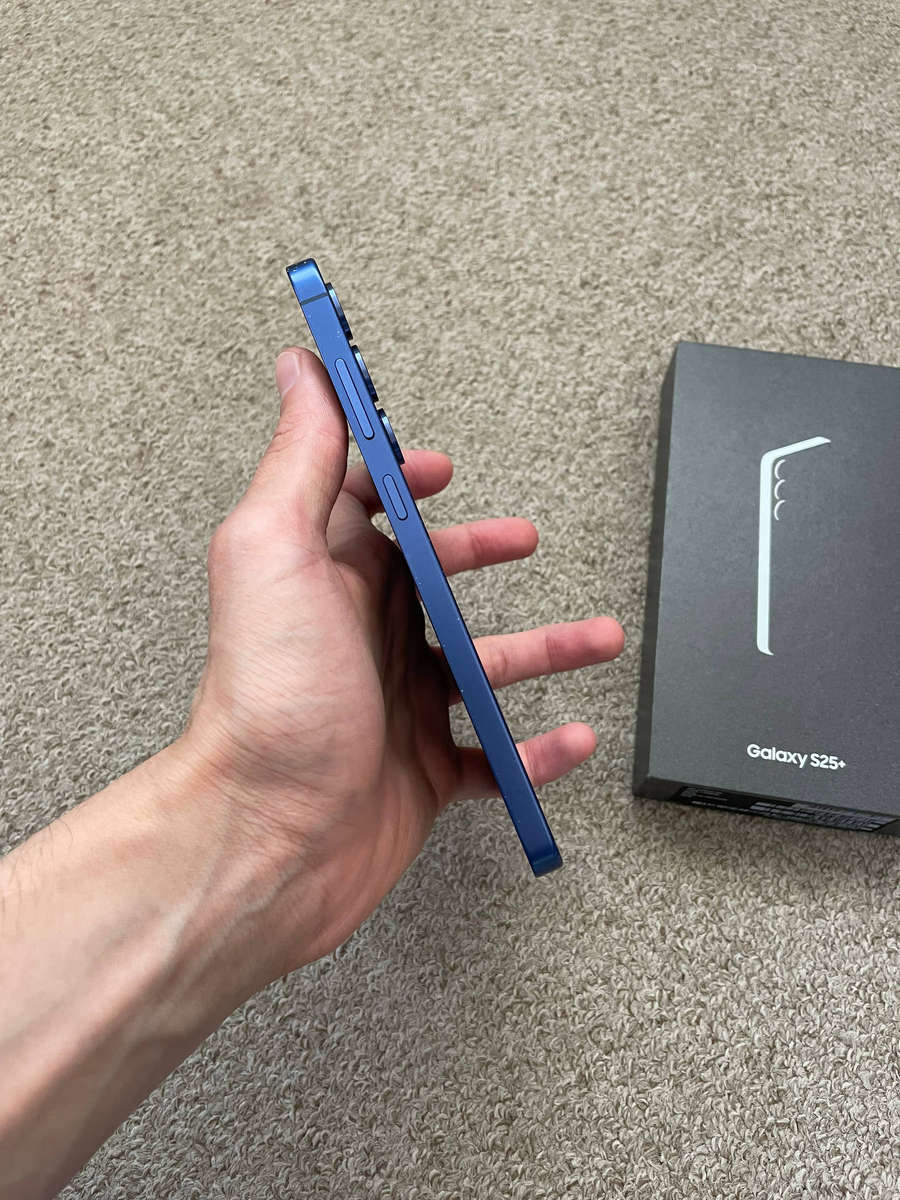 Samsung S25 Plus 5G 256gb 12gb ram Dual sim with box - Blue
