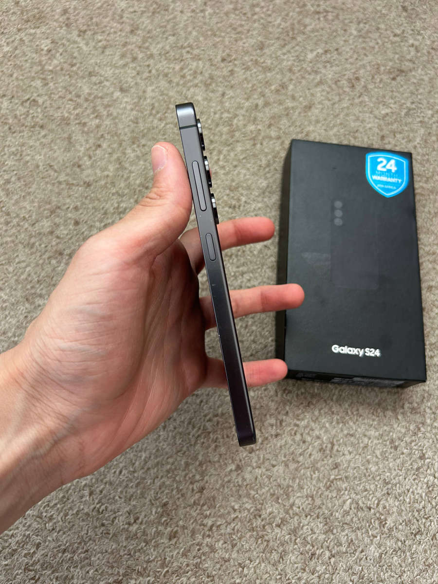 Samsung S24 256gb Dual sim 8gb ram Excellent condition with box