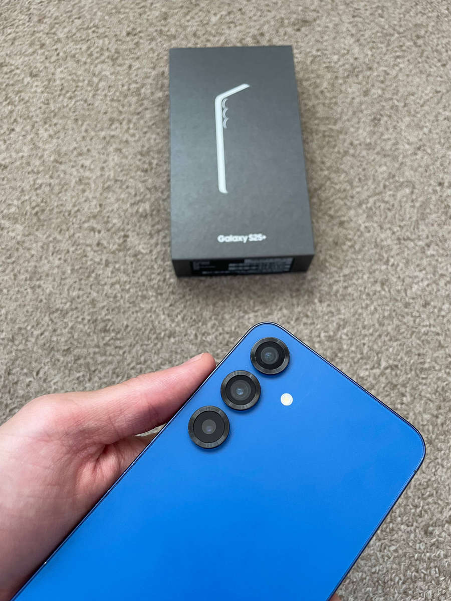 Samsung S25 Plus 5G 256gb 12gb ram Dual sim with box - Blue