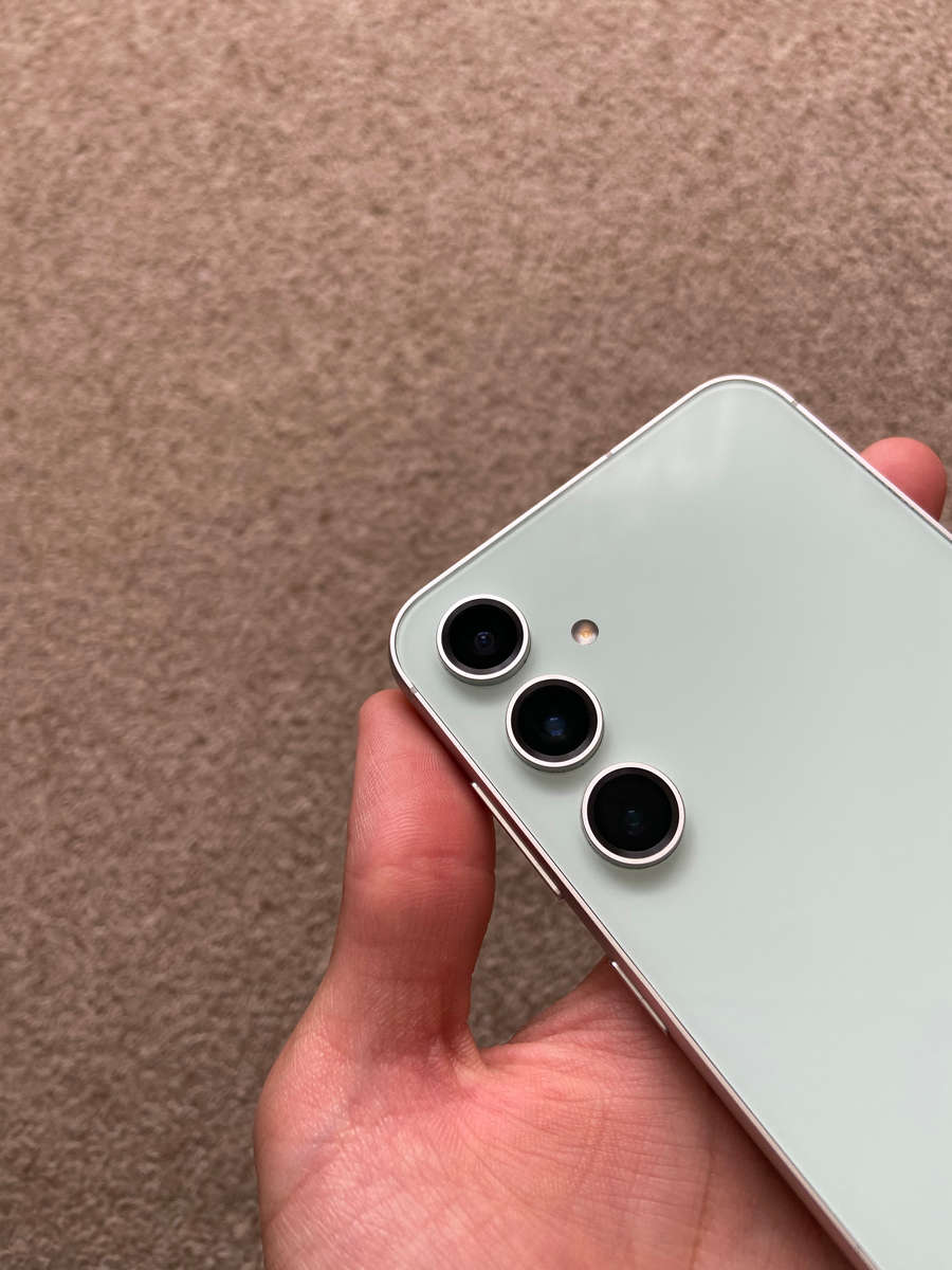 Samsung S23 FE 5G 256gb 8gb ram Excellent condition