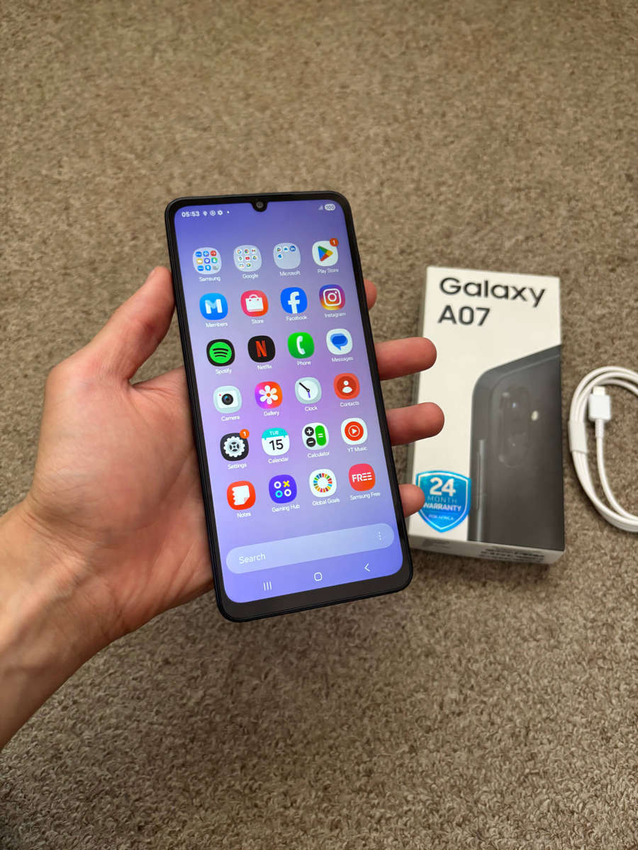 Samsung Galaxy A07 128GB LTE Dual Sim Immaculate condition, like new with box and cable - Black