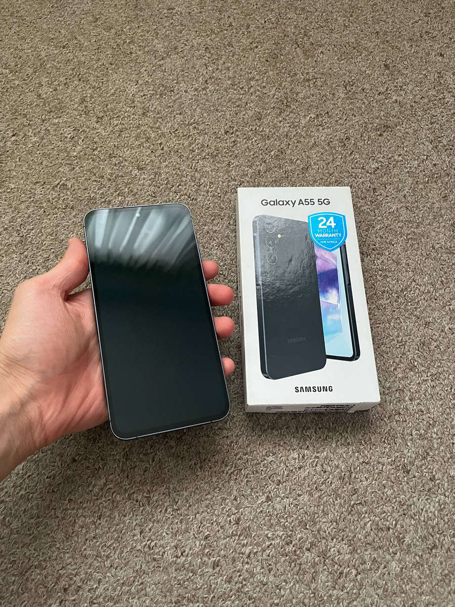 Samsung A55 5G 256gb 8gb ram Dual sim excellent condition with box