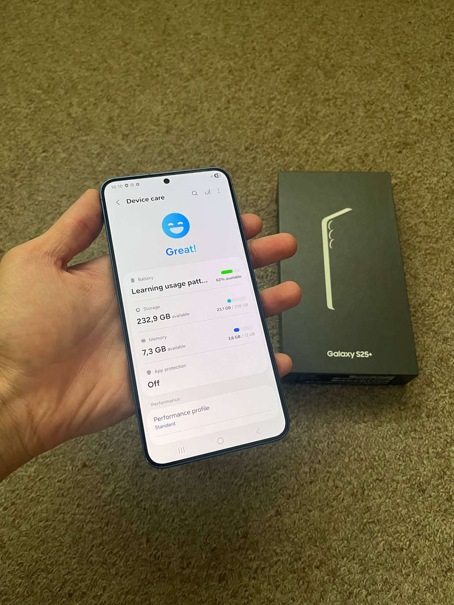 Samsung S25 Plus 5G 256gb 12gb ram Dual sim with box excellent condition