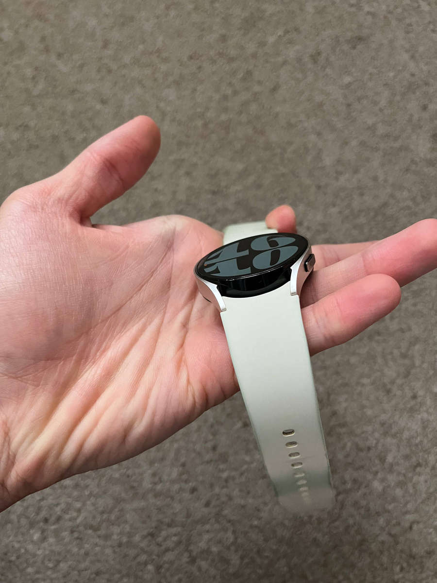 Samsung Watch 6 LTE with charger 40mm