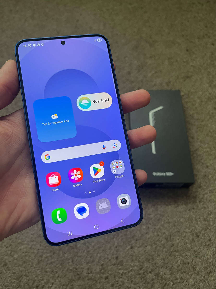 Samsung S25 Plus 5G 256gb 12gb ram Dual sim with box excellent condition