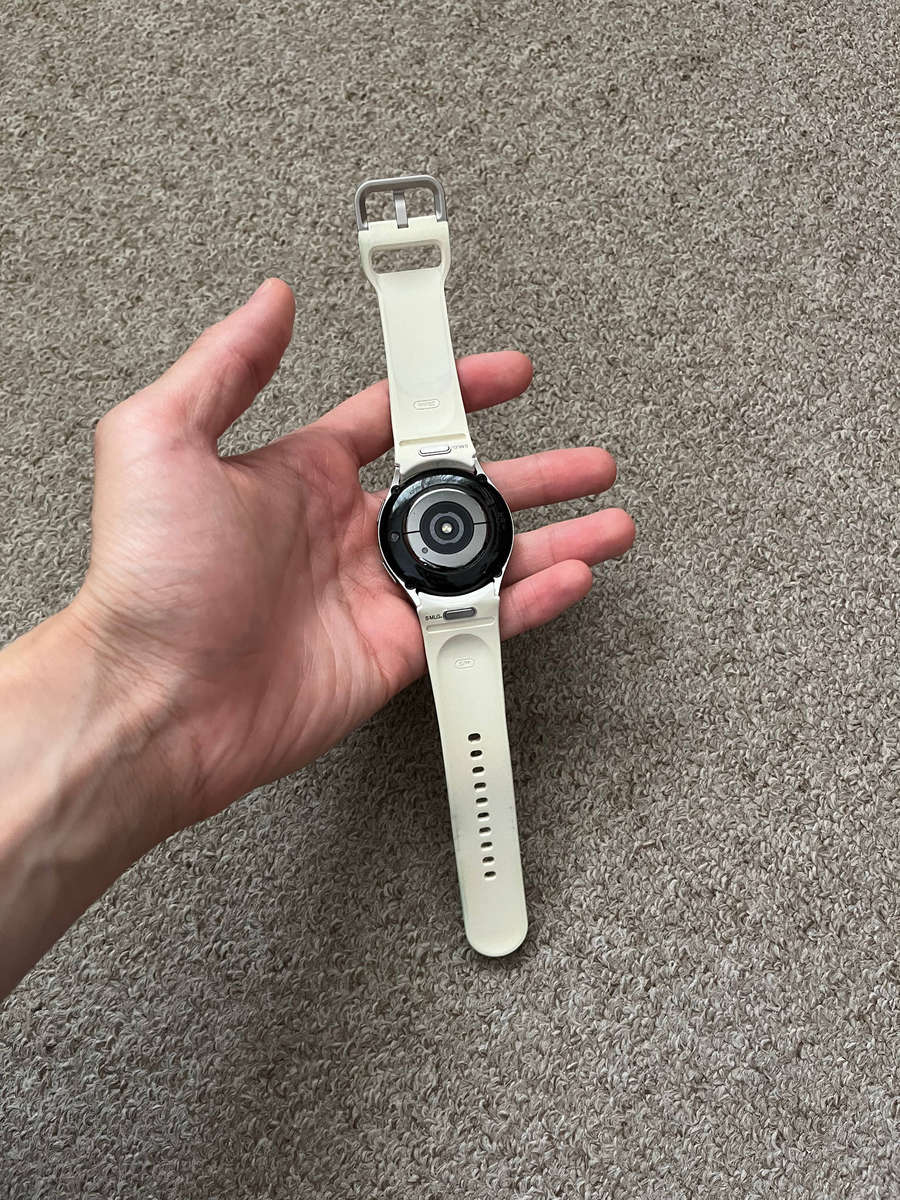 Samsung Watch 6 LTE with charger 40mm
