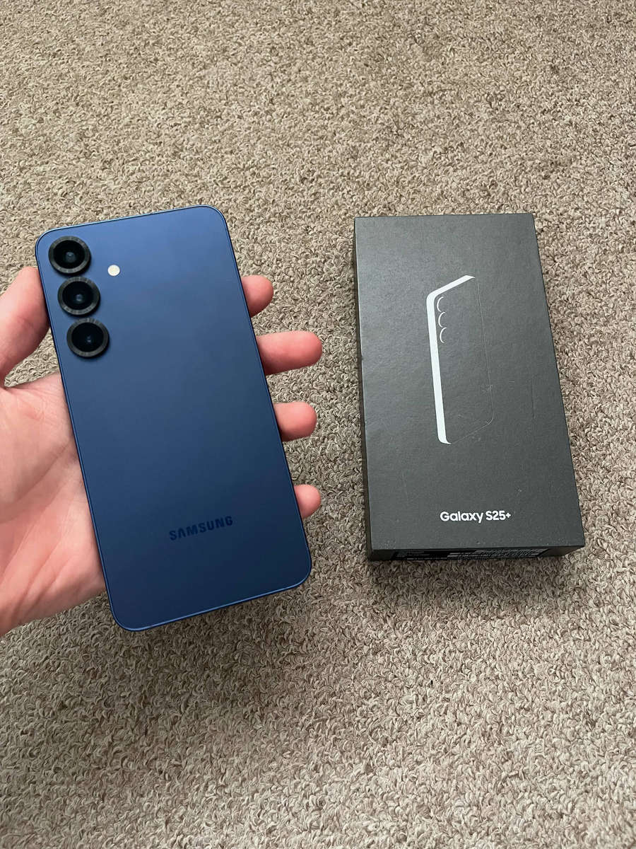 Samsung S25 Plus 5G 256gb 12gb ram Dual sim with box excellent condition