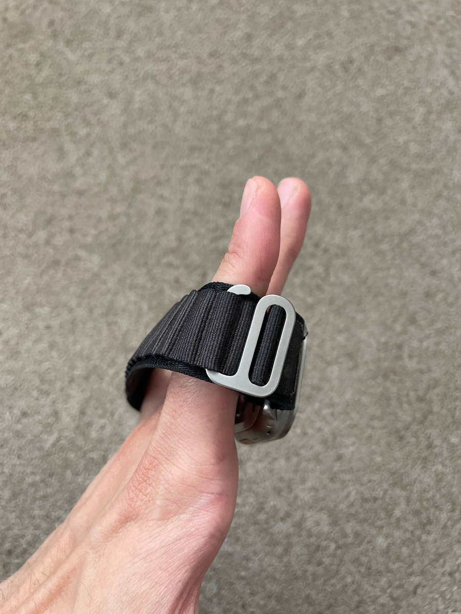 Apple Watch Ultra 1st gen GPS+Cellular 49mm Titanium Case Excellent condition with charger
