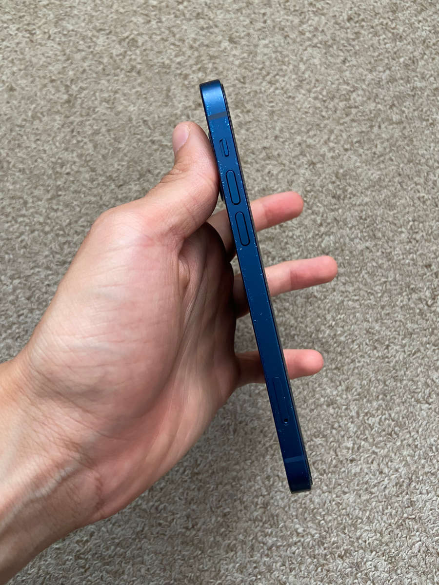 iPhone 12 64gb Dual sim good condition