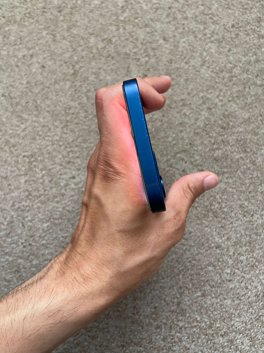 iPhone 12 64gb Dual sim good condition