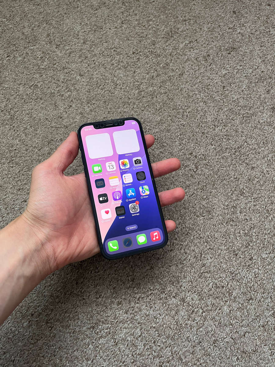 iPhone 12 64gb Dual sim good condition