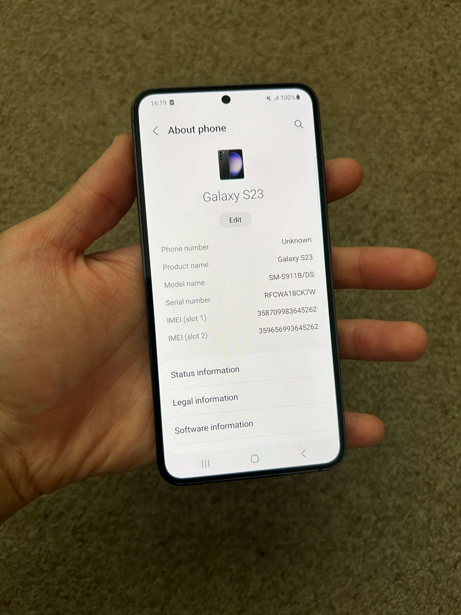 Samsung S23 256gb Dual sim 8gb ram Excellent condition with stickers still on