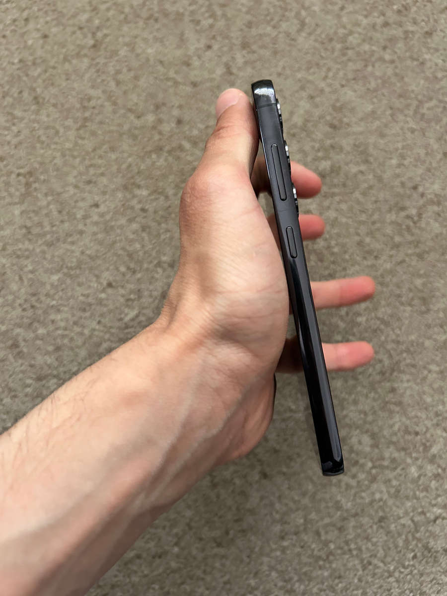 Samsung S23 256gb Dual sim 8gb ram Excellent condition with stickers still on