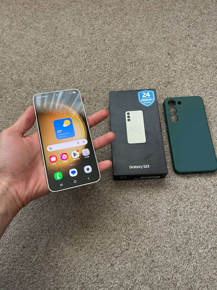 Samsung S23 256gb Dual sim 8gb ram Excellent condition with box and cover