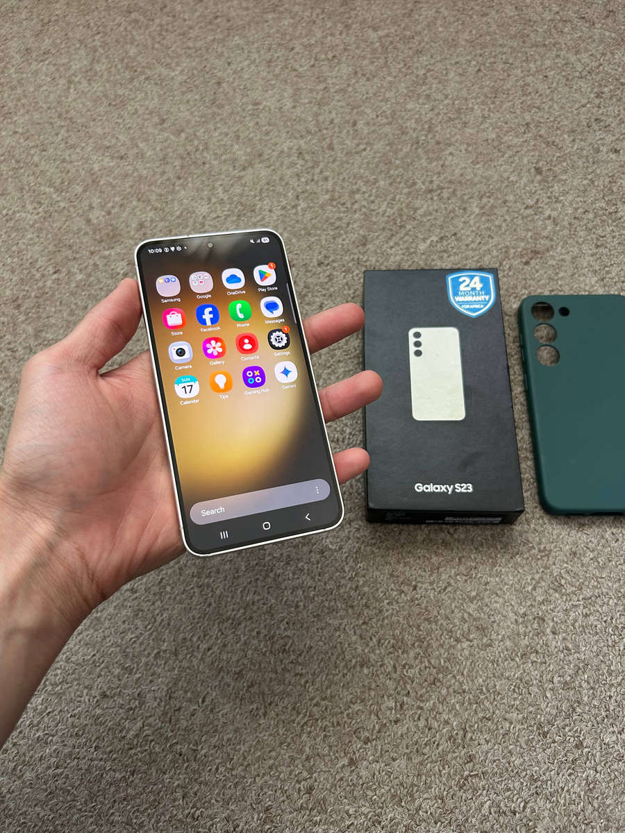 Samsung S23 256gb Dual sim 8gb ram Excellent condition with box and cover