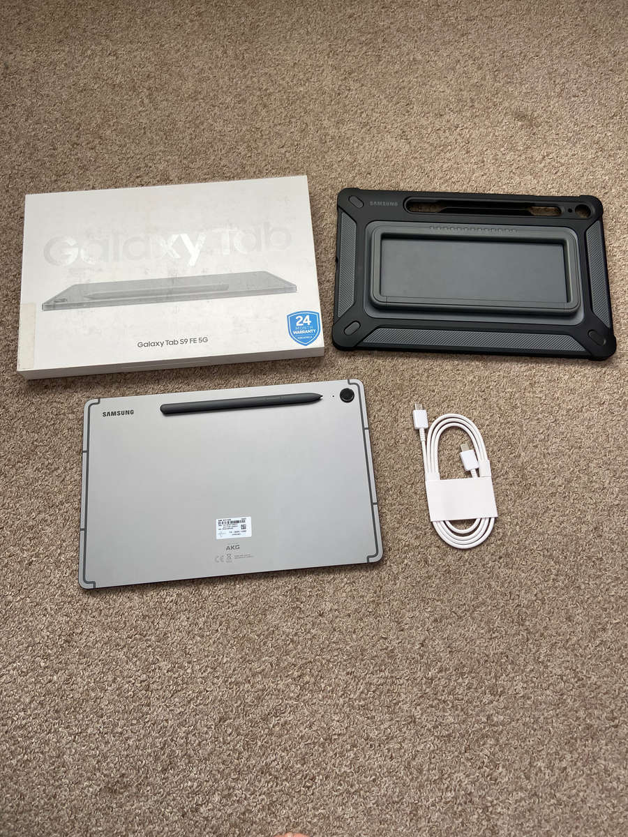 Samsung Galaxy Tab S9 FE 5G (X516) 10.9" 128GB Tablet in Immaculate condition with stickers still on