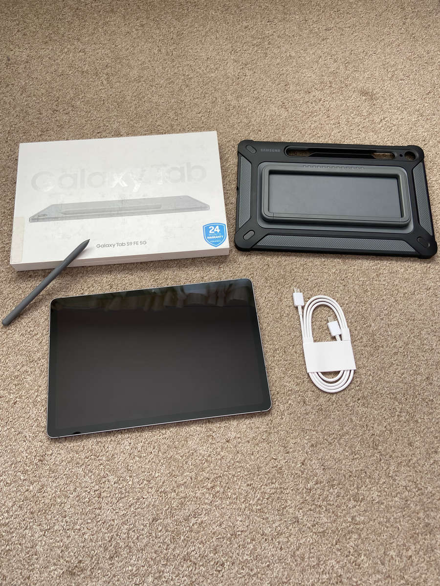 Samsung Galaxy Tab S9 FE 5G (X516) 10.9" 128GB Tablet in Immaculate condition with stickers still on
