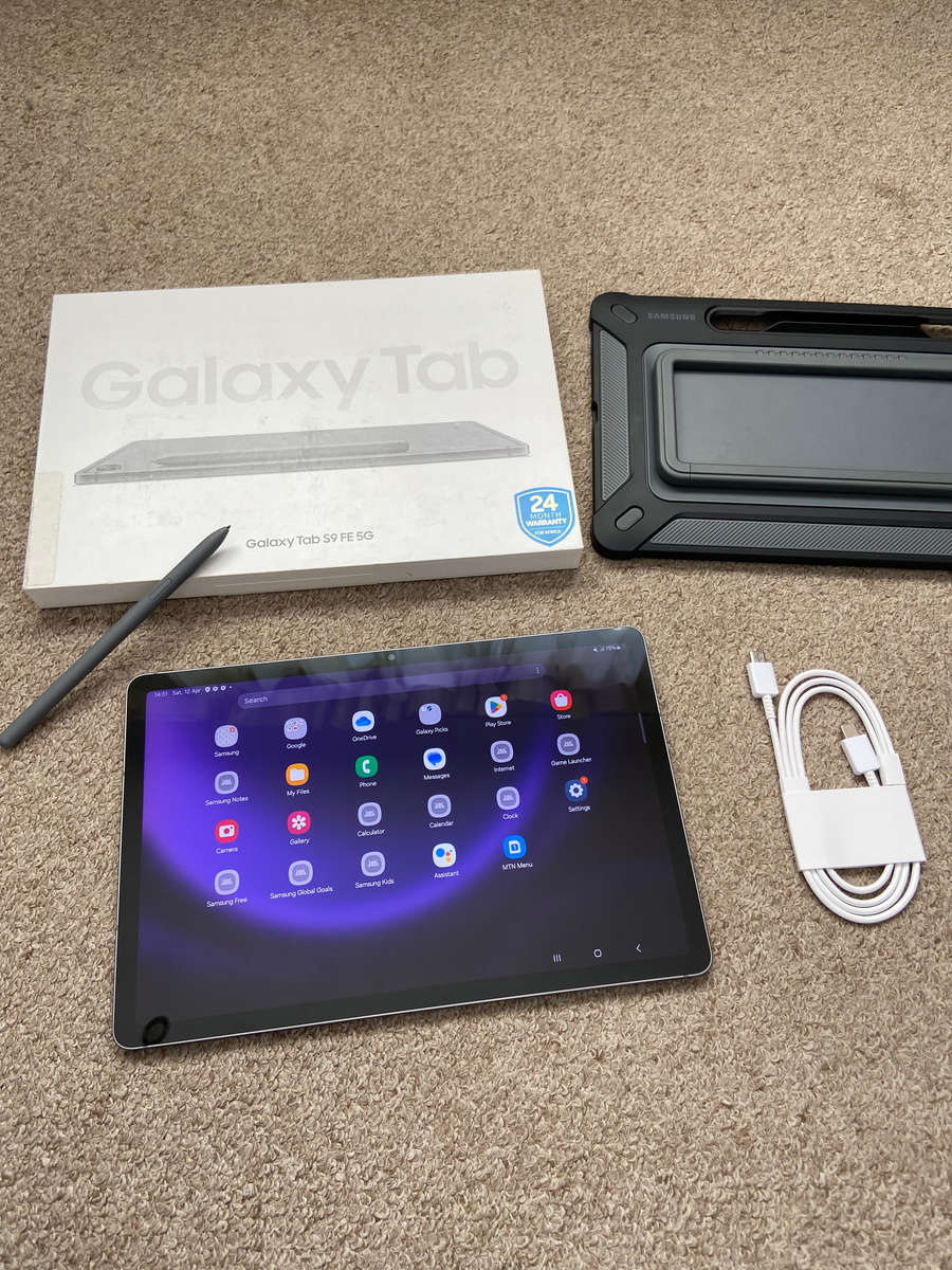Samsung Galaxy Tab S9 FE 5G (X516) 10.9" 128GB Tablet in Immaculate condition with stickers still on