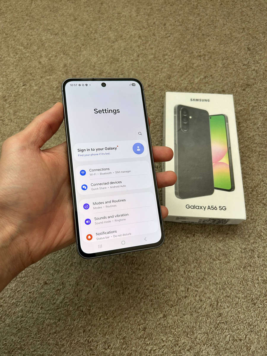 Samsung A56 5G 256gb 8gb ram Dual Sim excellent condition with box and cover