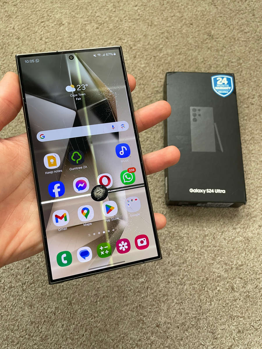Samsung S24 Ultra 256gb 12gb ram Dual sim with box and cable cracked screen