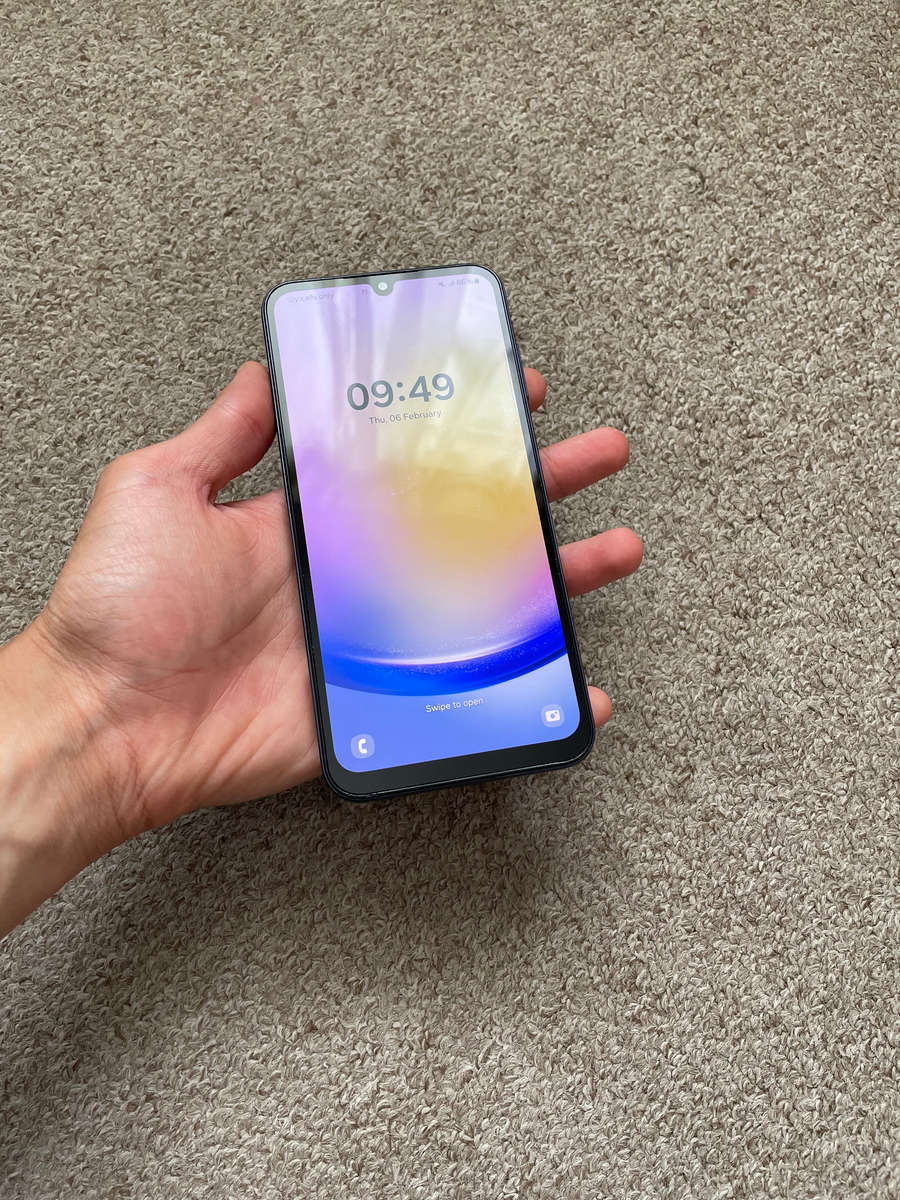 Samsung A25 5G Dual SIM 128gb 6gb ram Excellent condition