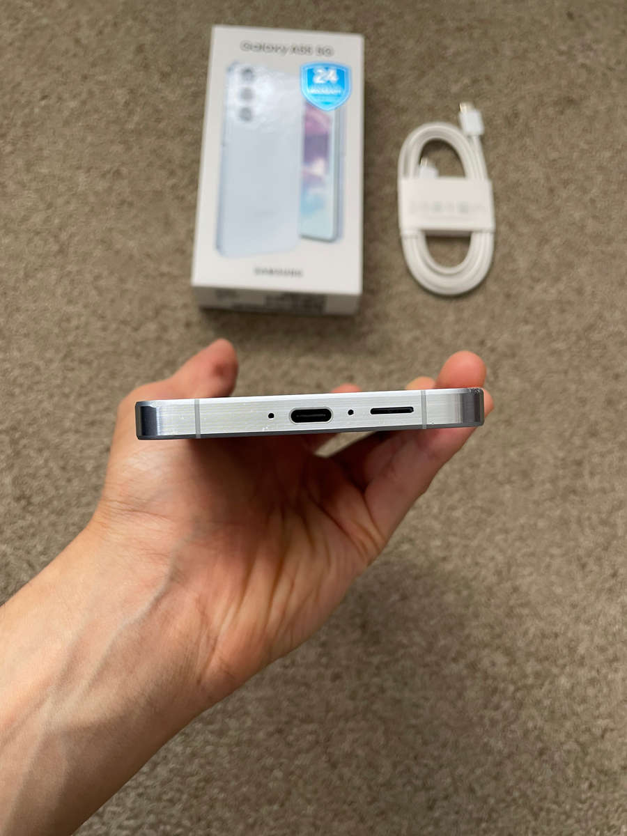 Samsung A55 5G 256gb 8gb ram Dual Sim with box and cable - Awesome Iceblue