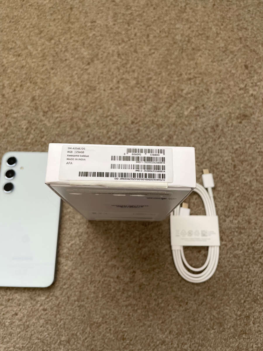 Samsung A55 5G 256gb 8gb ram Dual Sim with box and cable - Awesome Iceblue