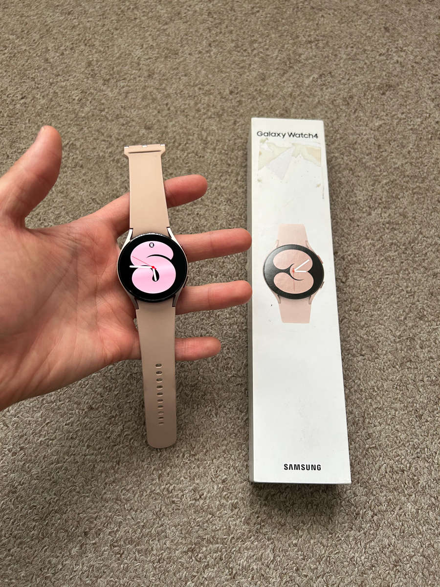 Samsung watch 4 BT 40mm with box and charger - Pink