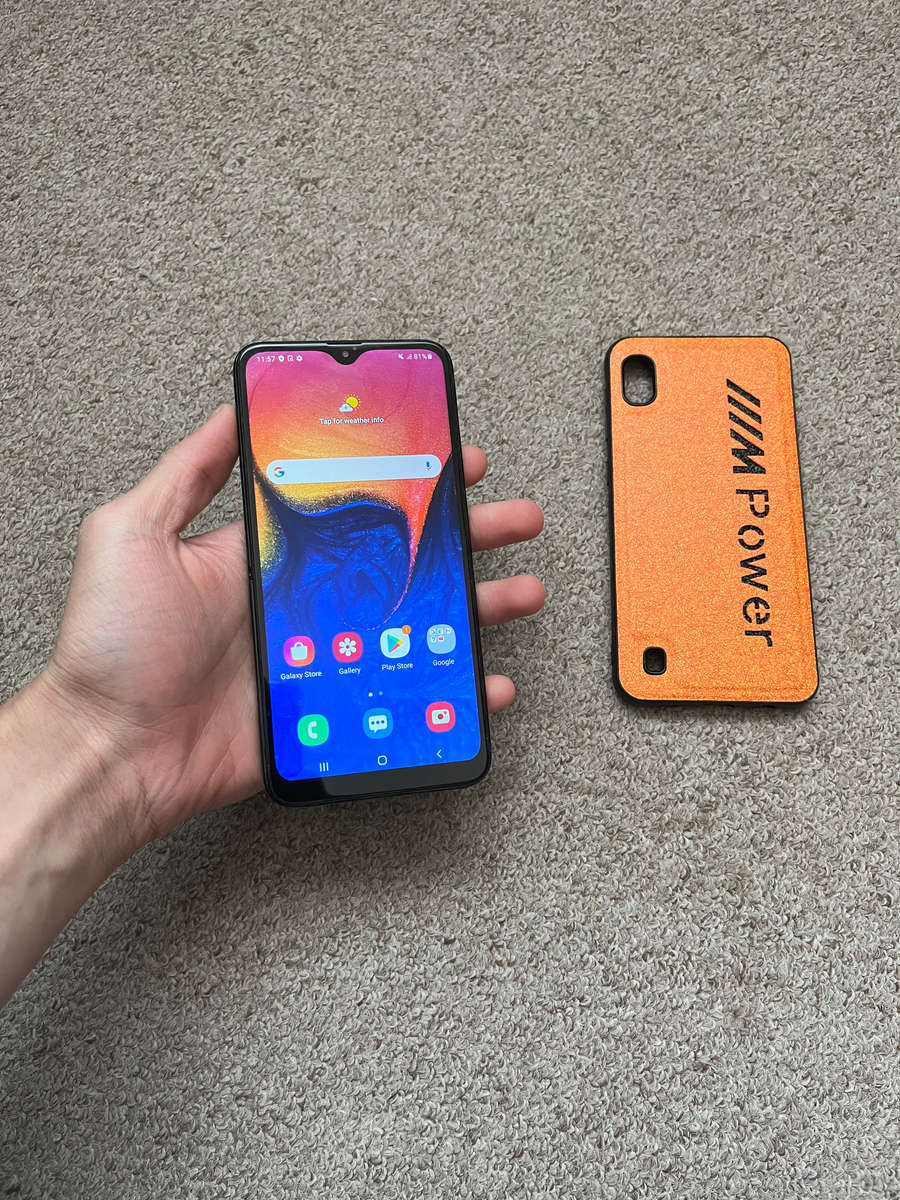 Samsung A10 32gb 2gb ram with cover